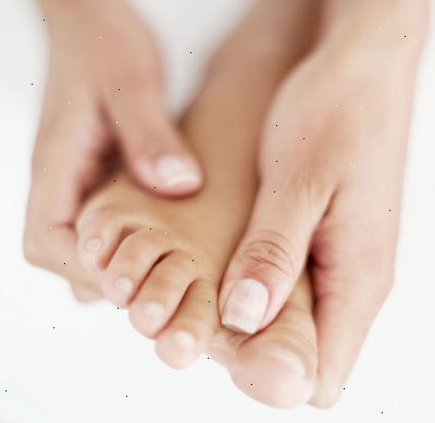 Hoe je gezond, schoon en goed uitziende voeten krijgen. Zorg ervoor dat je eigenlijk schone voeten.