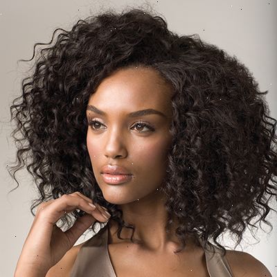 Hoe je stijl Afro-Amerikaanse hair. Was en conditie van het haar met behulp van hoogwaardige producten geformuleerd voor uw haar textuur - Niet kleur van uw huid.