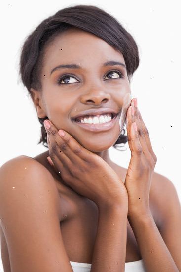 Hoe om uw eigen behandeling van acne te maken. Gebruik tandpasta voor behandelingen spot.