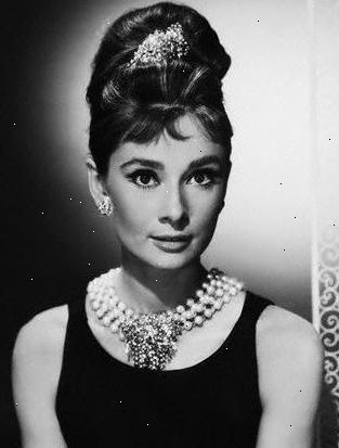Hoe een Audrey Hepburn beïnvloede stijl. Vinden wat er goed uitziet op je.